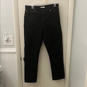 Levi's Women's Black Straight Jeans